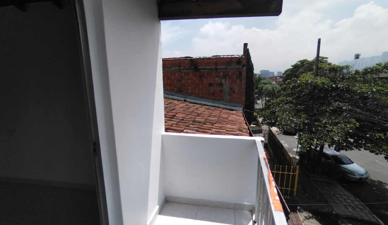 WhatsApp Image 2025-04-30 at 12.13.09 (5)