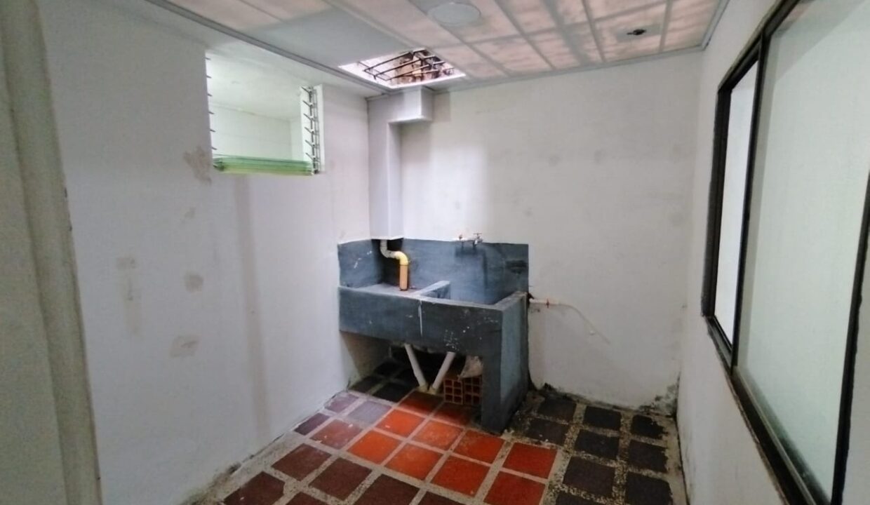 WhatsApp Image 2025-05-02 at 11.54.19 (3)