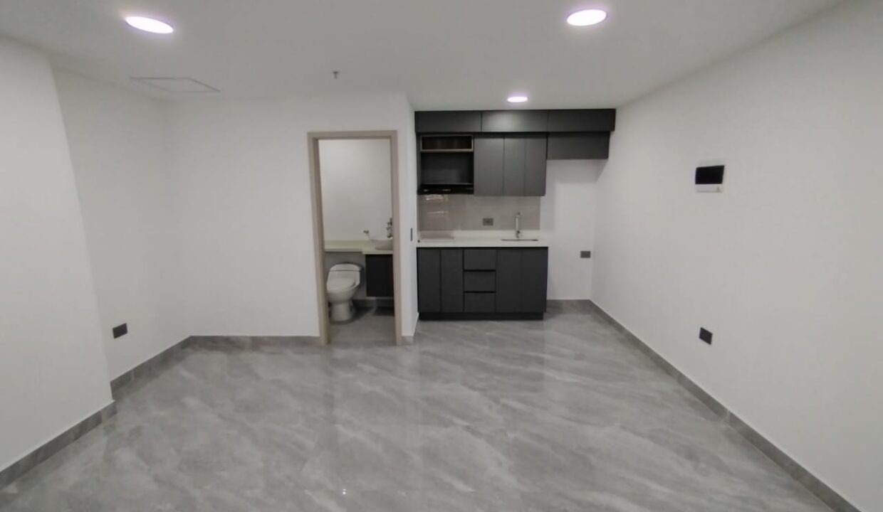 WhatsApp Image 2025-09-10 at 3.39.14 PM (2)