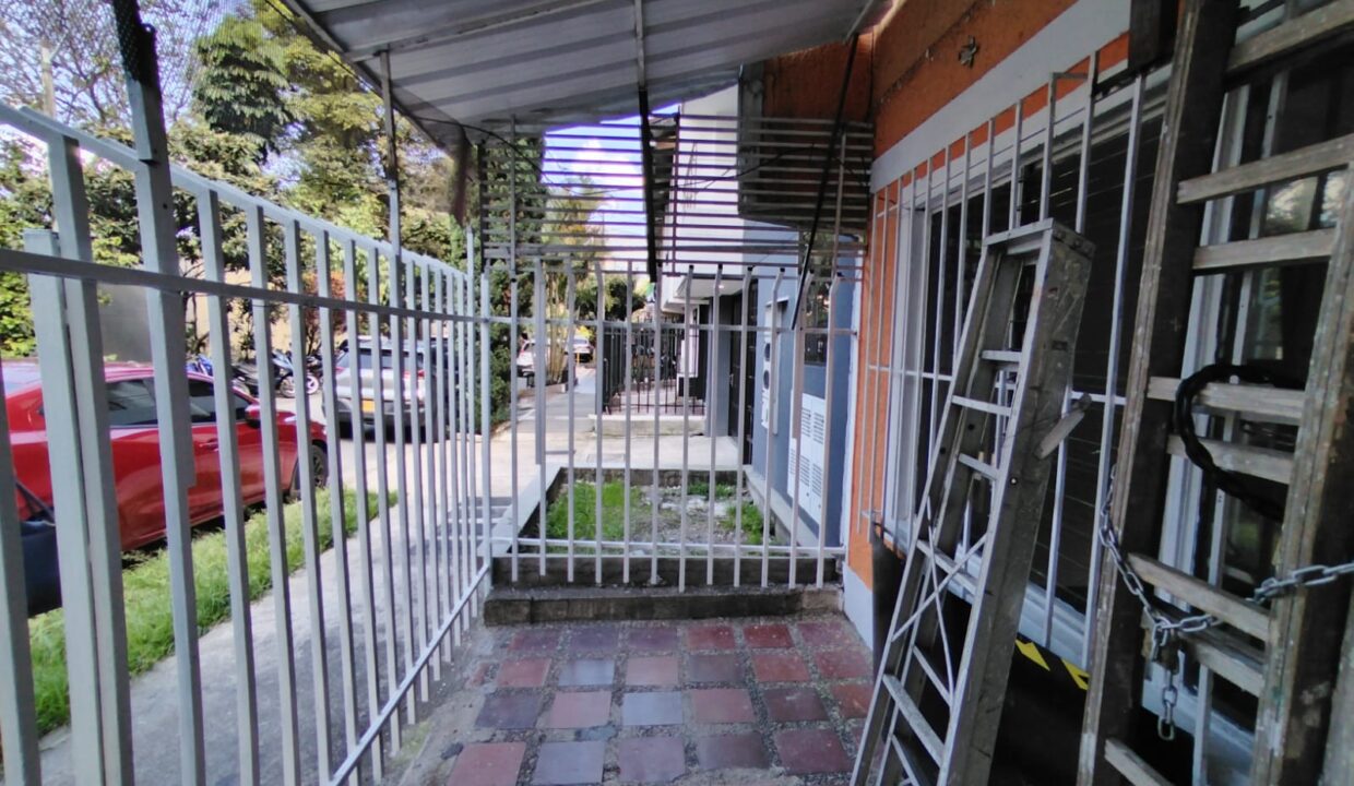 WhatsApp Image 2025-09-10 at 3.43.39 PM (1)