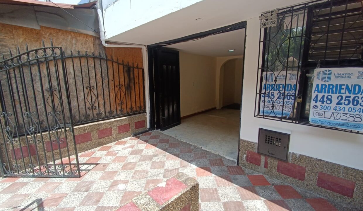 WhatsApp Image 2025-10-09 at 11.59.27 AM (1)