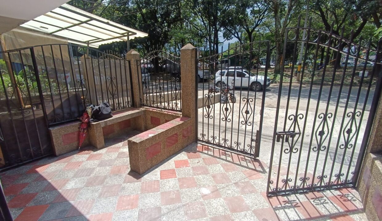 WhatsApp Image 2025-10-09 at 11.59.27 AM