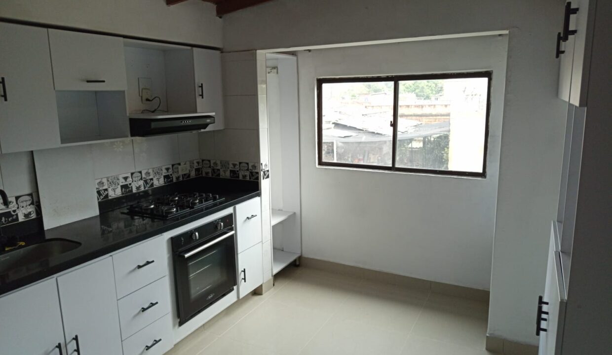 WhatsApp Image 2025-10-16 at 1.47.50 PM (4)