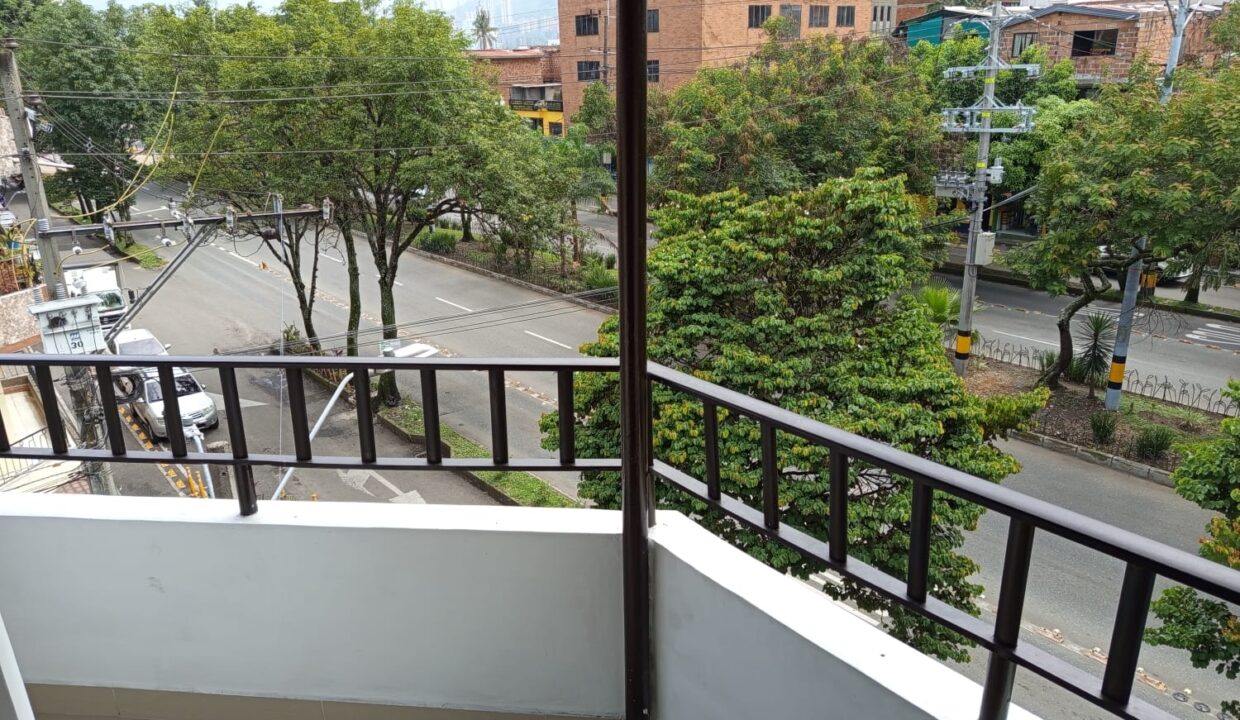 WhatsApp Image 2025-10-16 at 1.47.52 PM (1)