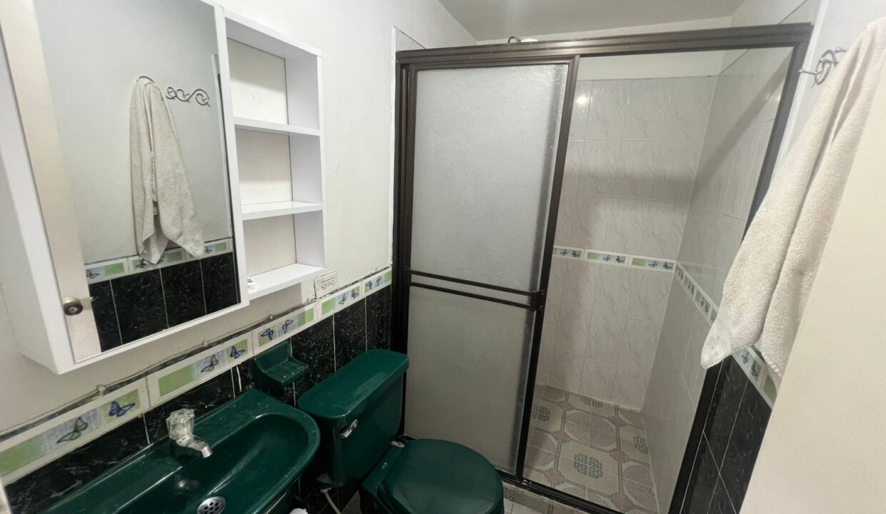 WhatsApp Image 2025-10-27 at 1.42.12 PM (1)