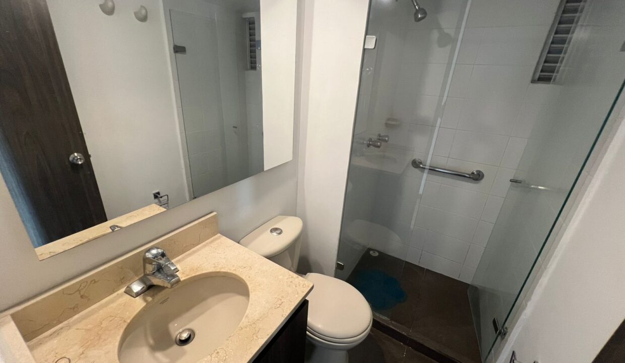 WhatsApp Image 2025-11-04 at 8.32.25 AM (1)