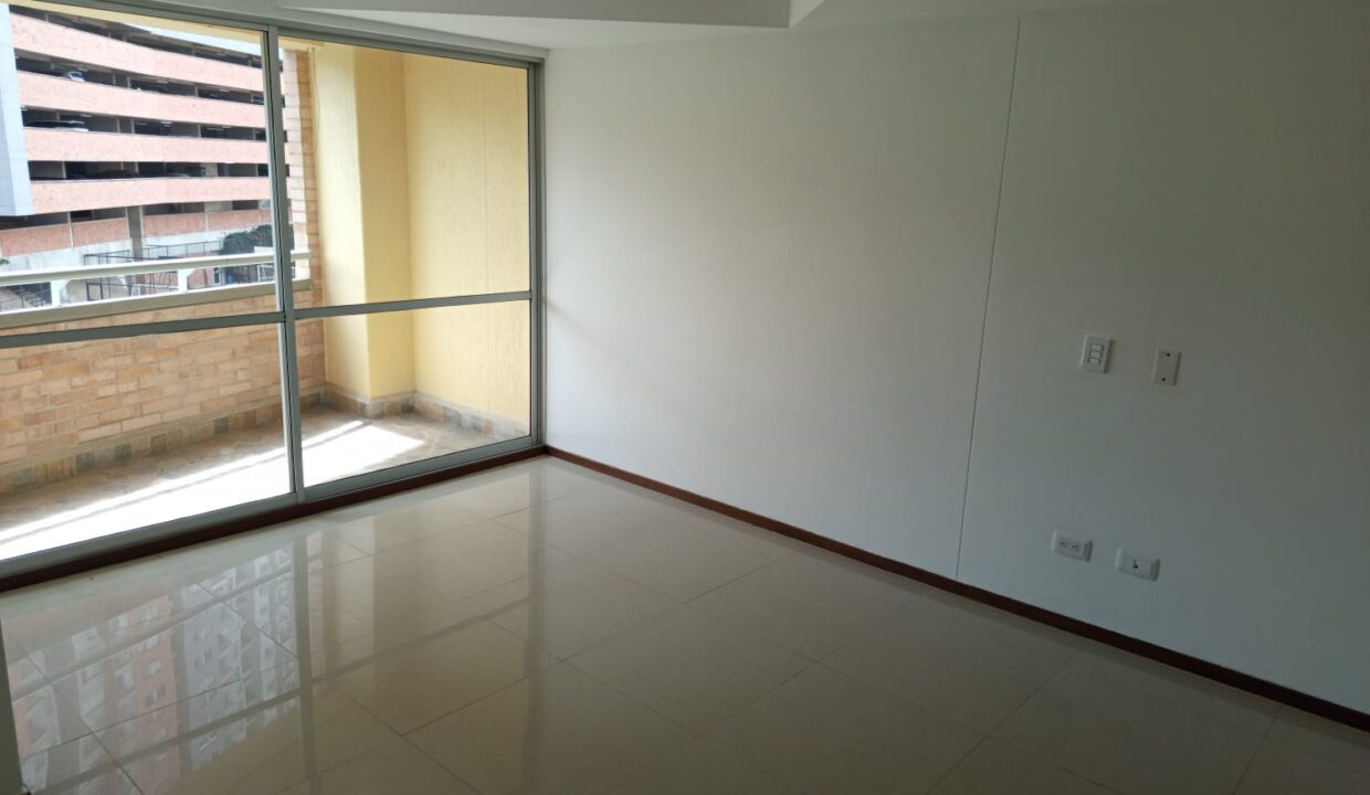 WhatsApp Image 2025-11-06 at 8.30.44 AM (1)