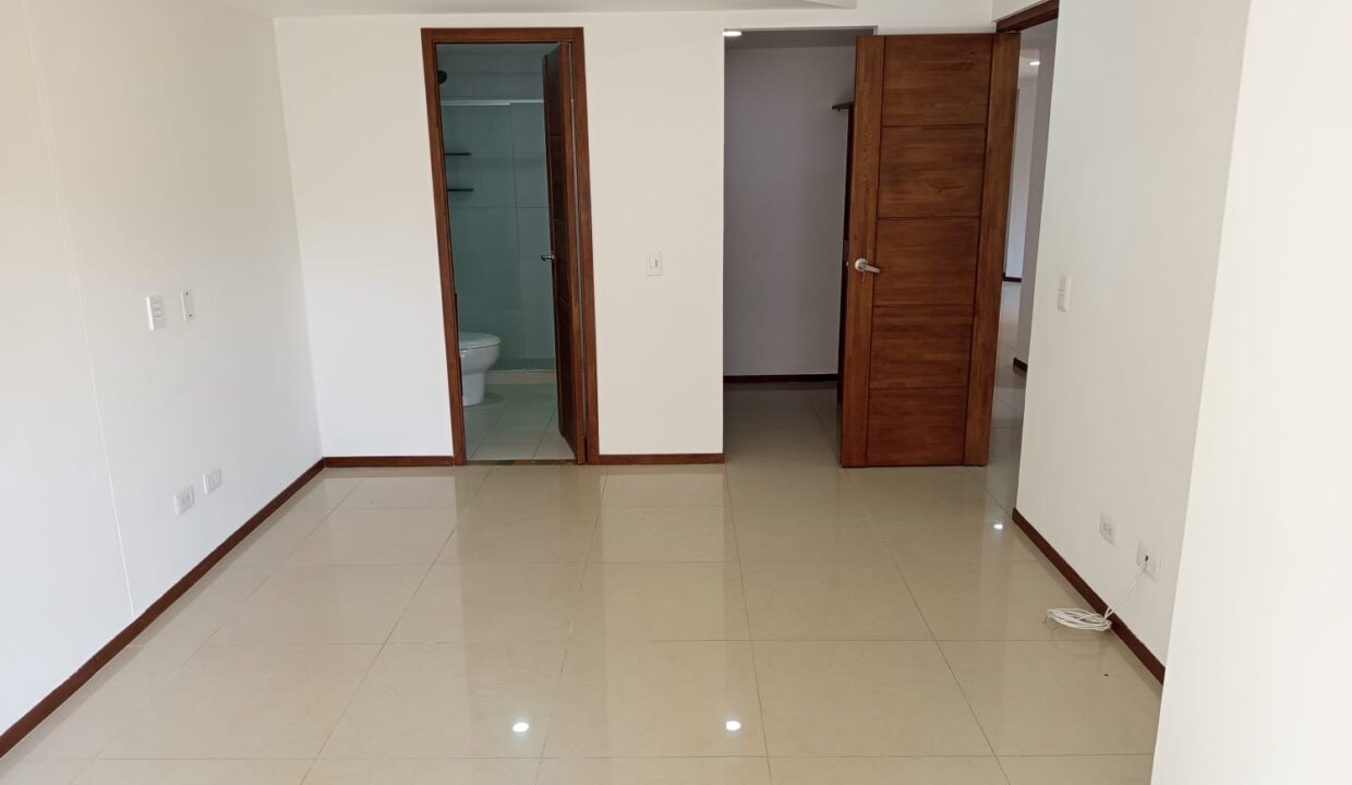 WhatsApp Image 2025-11-06 at 8.30.44 AM (3)