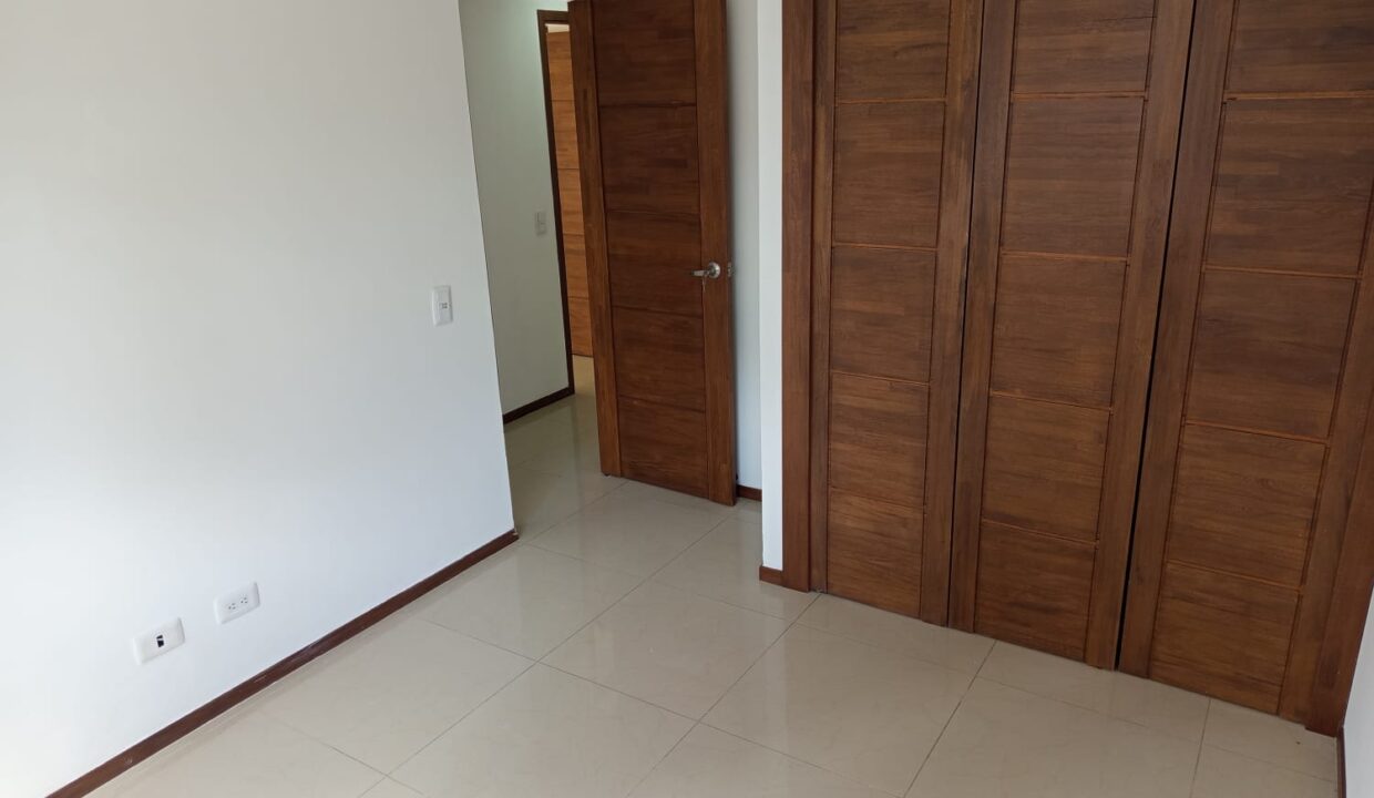 WhatsApp Image 2025-11-06 at 8.30.45 AM (3)