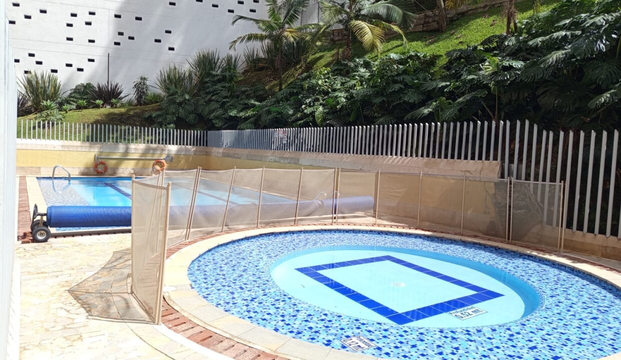 WhatsApp Image 2025-11-06 at 8.30.46 AM (3)