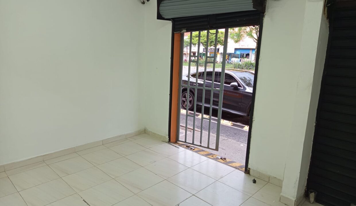 WhatsApp Image 2025-11-06 at 8.31.53 AM (1)