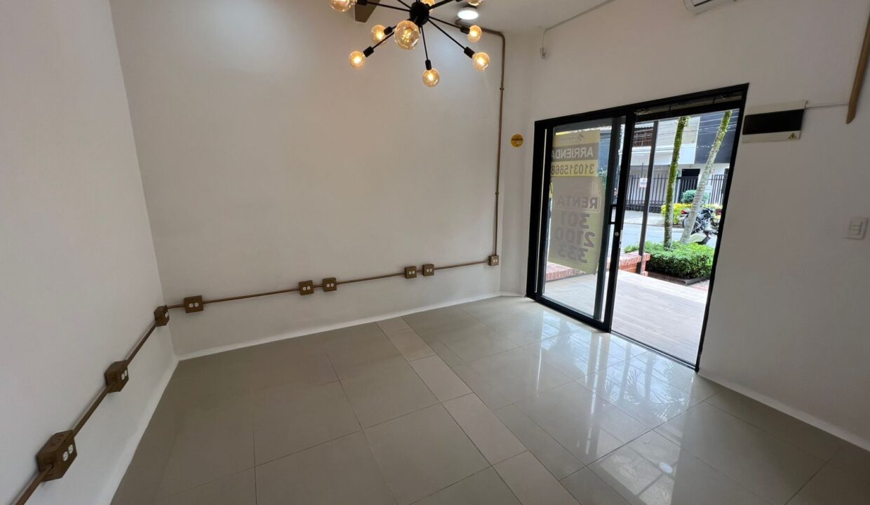 WhatsApp Image 2025-11-14 at 1.40.52 PM (1)