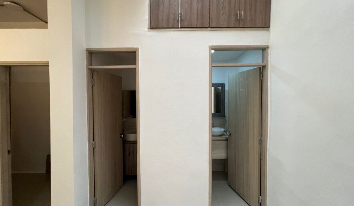 WhatsApp Image 2025-11-14 at 1.40.54 PM (1)