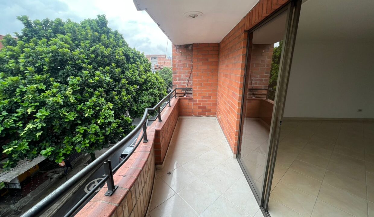 WhatsApp Image 2025-11-14 at 11.01.03 AM (2)