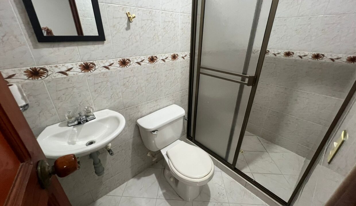 WhatsApp Image 2025-11-14 at 11.01.05 AM (1)