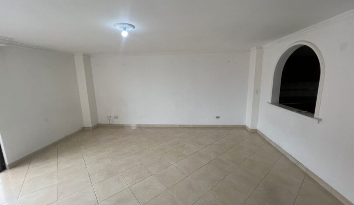 WhatsApp Image 2025-11-14 at 11.01.08 AM (2)