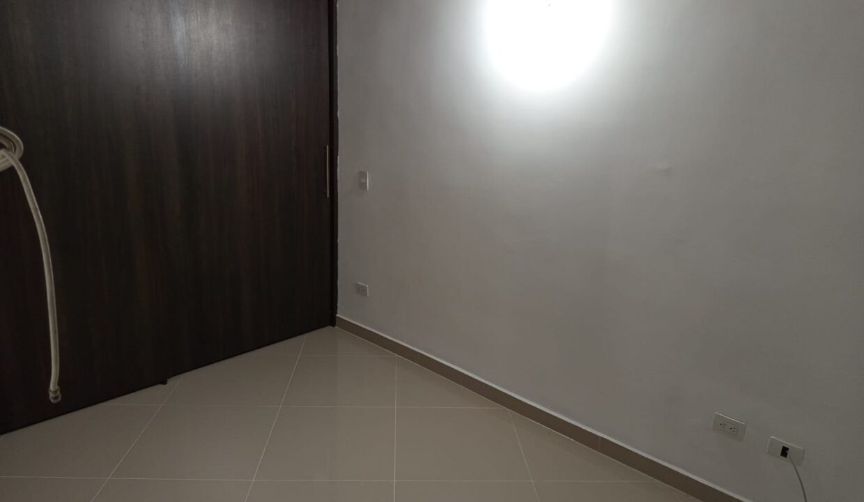 WhatsApp Image 2025-11-18 at 4.14.08 PM (2)