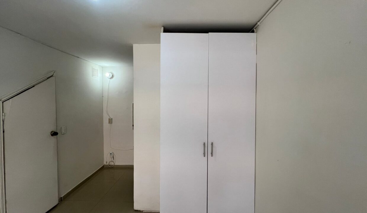 WhatsApp Image 2025-11-20 at 1.47.47 PM (1)