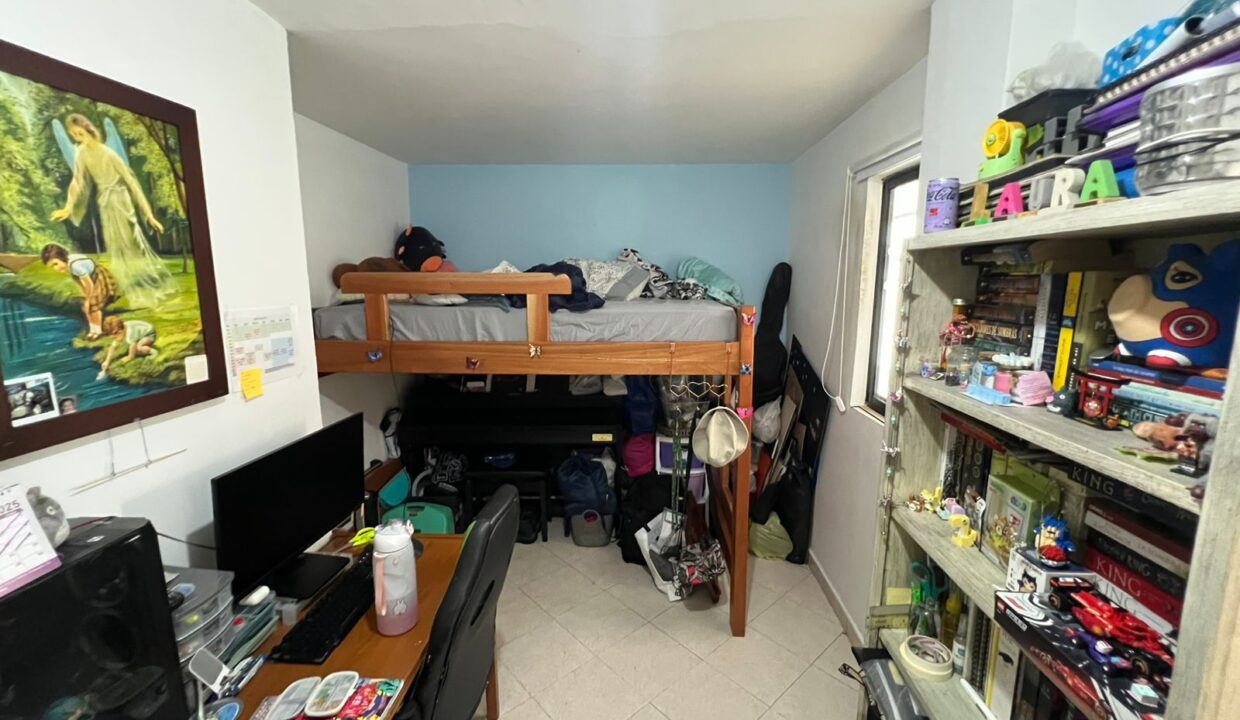 WhatsApp Image 2025-11-20 at 4.21.52 PM (1)