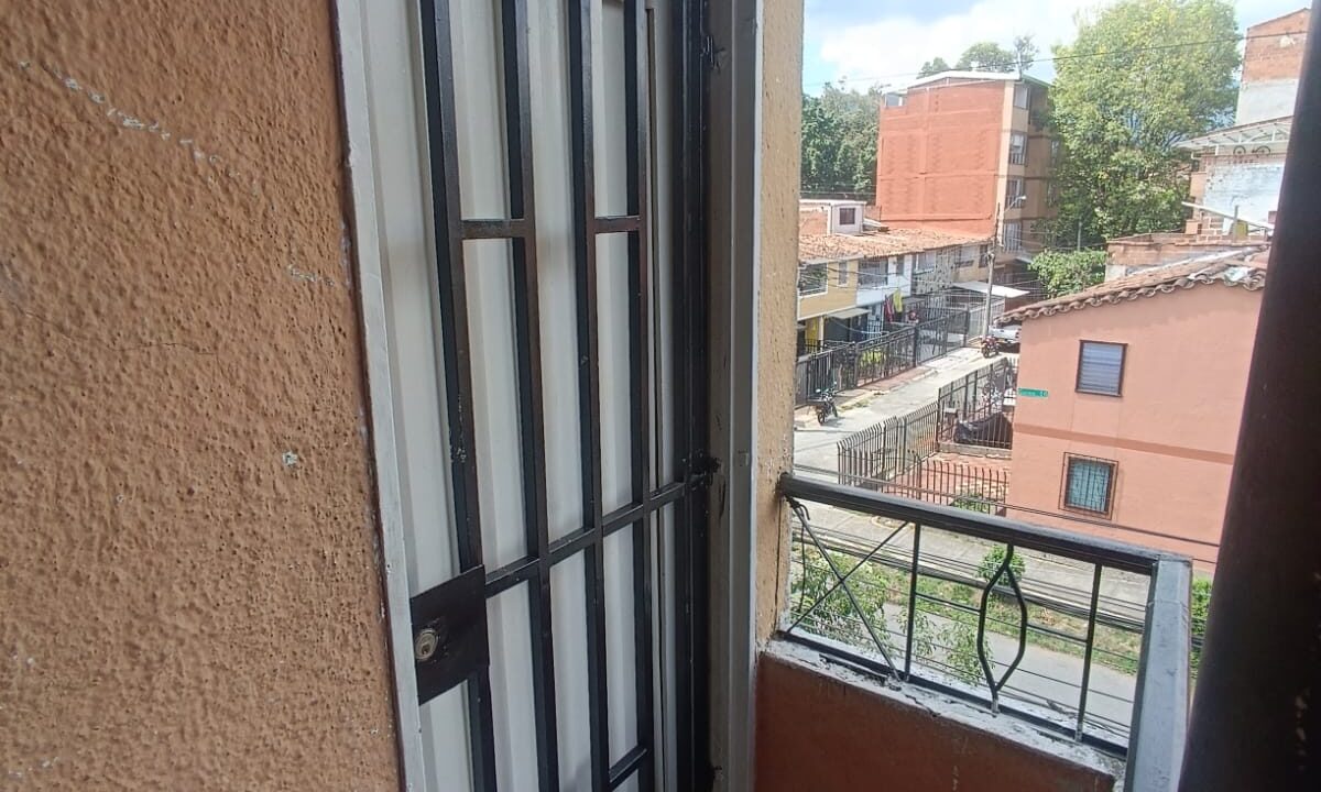 WhatsApp Image 2025-12-02 at 12.08.26 PM (1)