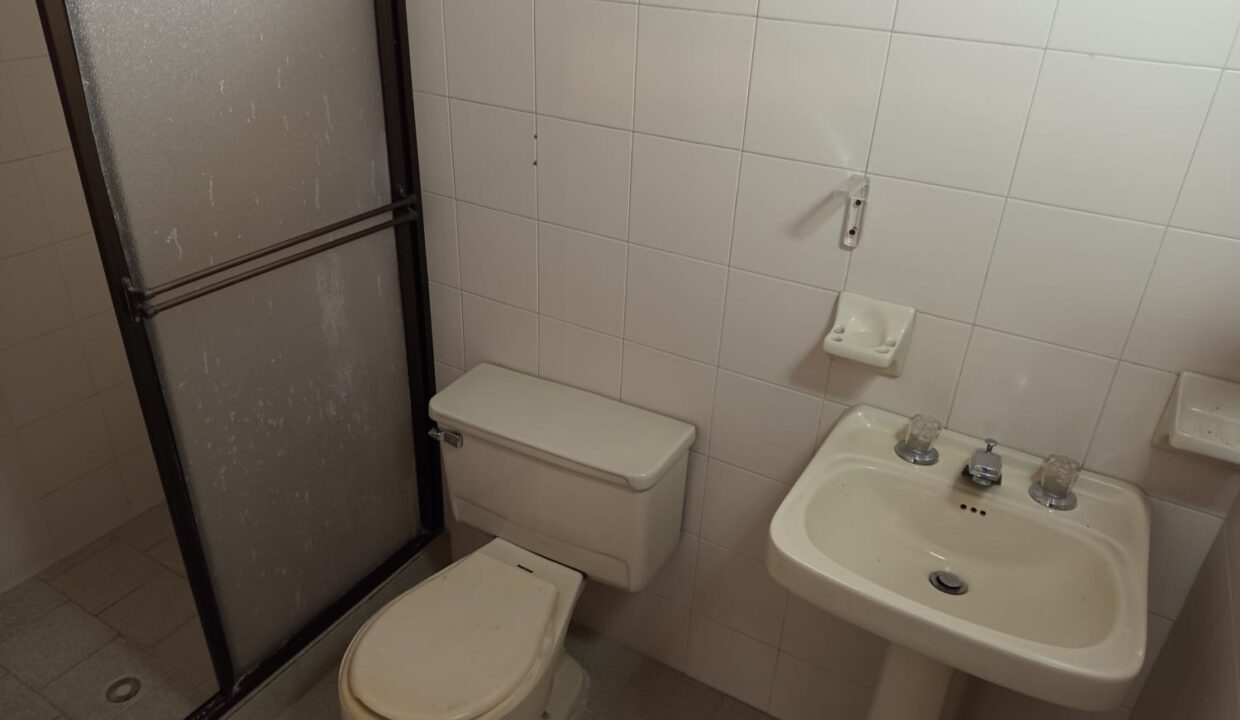 WhatsApp Image 2025-12-04 at 1.37.03 PM (1)