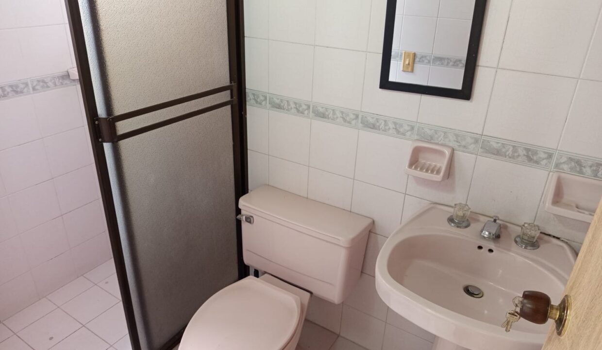 WhatsApp Image 2025-12-04 at 1.37.06 PM (1)